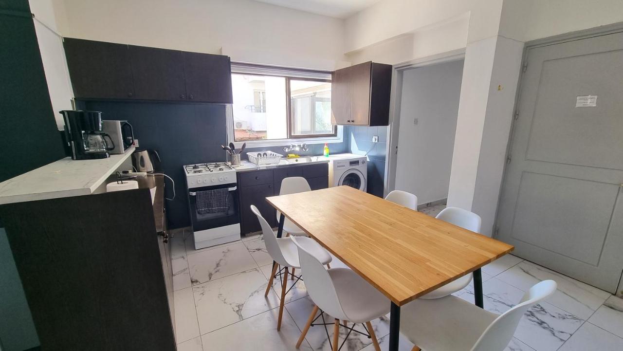 לרנקה Cozy Beach Apt, Near Airport With 100Mbit Internet מראה חיצוני תמונה